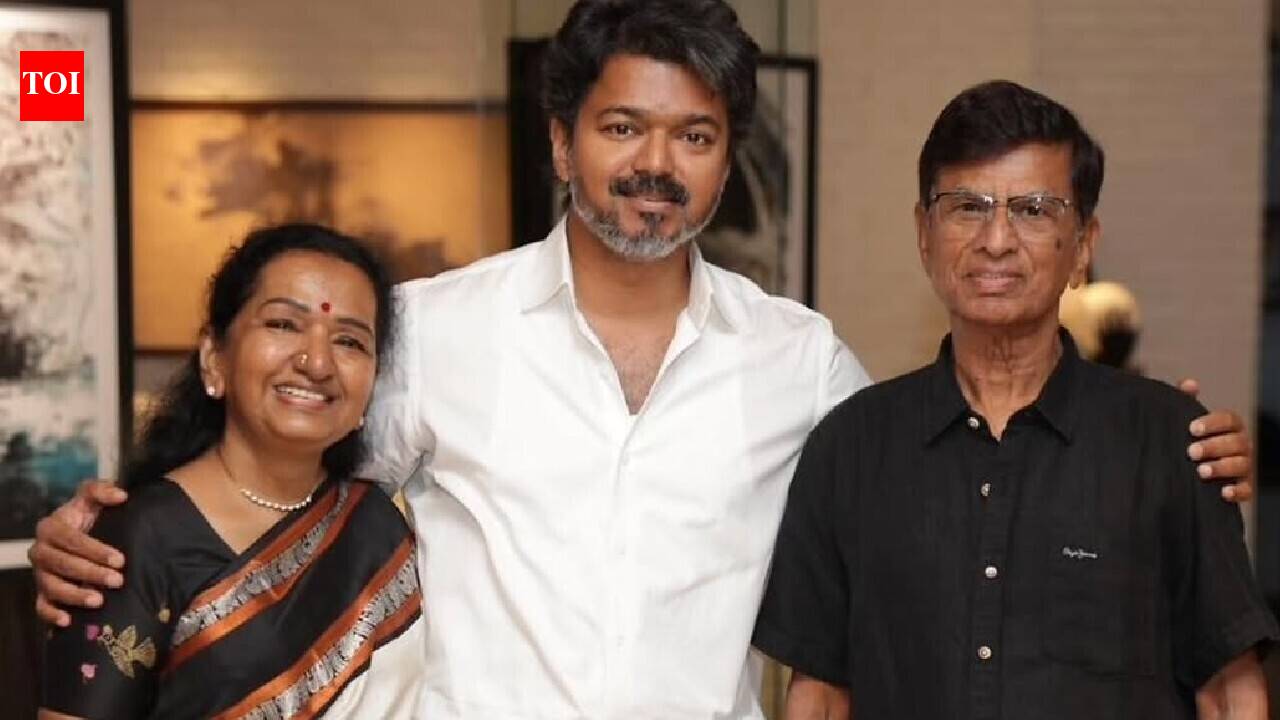 SA Chandrasekhar’s praises son and CM Vijay for handling pressure with ease: ‘A proud moment for me as a father’ | Tamil Movie News