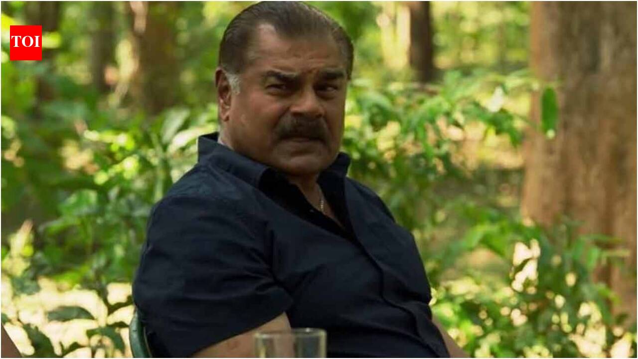 Veteran actor Sharat Saxena, last seen in Ajay Devgn’s ‘Son of Sardaar 2’ to undergo lumbar spine surgery, shares health update: "Hope to walk properly again and be able to work' | Hindi Movie News