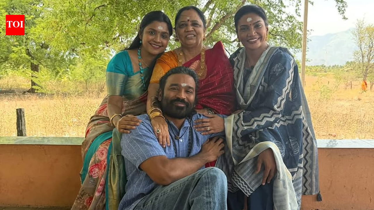 Dhanush shares adorable family picture with mother and sisters; calls them his ‘blessings’ |