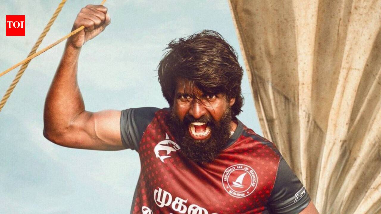 Vetri Maaran: ‘I respect my fans a lot’: Soori opens up about journey from comedy roles to leading man, recalls 100 days at sea for Mandaadi and credits Vetri Maaran for changing his image | Tamil Movie News