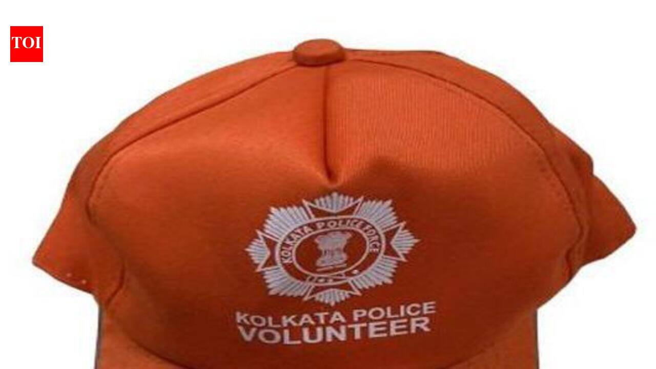 Saffron makeover for 20K police volunteers | Kolkata News
