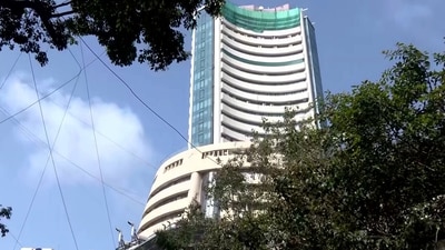 Stock market indices open higher amid hopes of technical rebound after previous lows