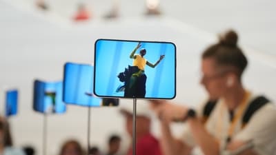 Foldable iPhone Duo ushers Apple's John Ternus era