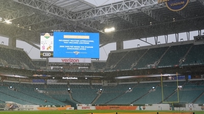 Oregon Ducks vs Oklahoma State suspended due to lightning? Stillwater weather, kickoff time and latest update