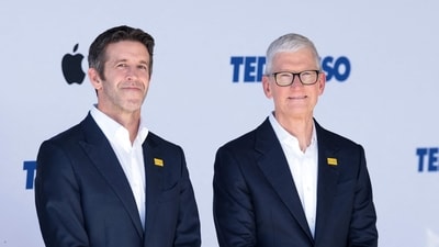 Can John Ternus match Tim Cook’s 2,700% Apple stock gain amid AI concerns?