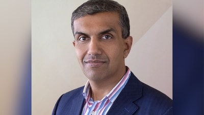 IIT-BHU alumnus Anil Chakravarthy named Adobe CEO, succeeds Shantanu Narayen