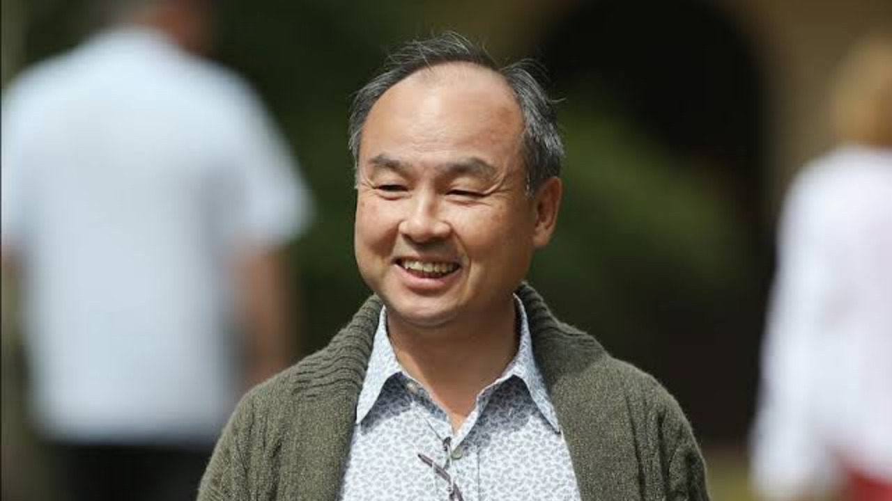 As a student, he wanted to make $10,000 a month by working just 5 minutes a day, his experiment made $3.2 million in 18 months; today Masayoshi Son is Japan's richest person