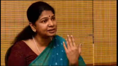 Kanimozhi meets Mamata Banerjee as DMK works on third front | Chennai News