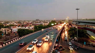 Lucknow tops clean air survey 2026 for taking air pollution control measures, none of the big metros met the acceptable limit of PM10 levels in 2025-26 | India News