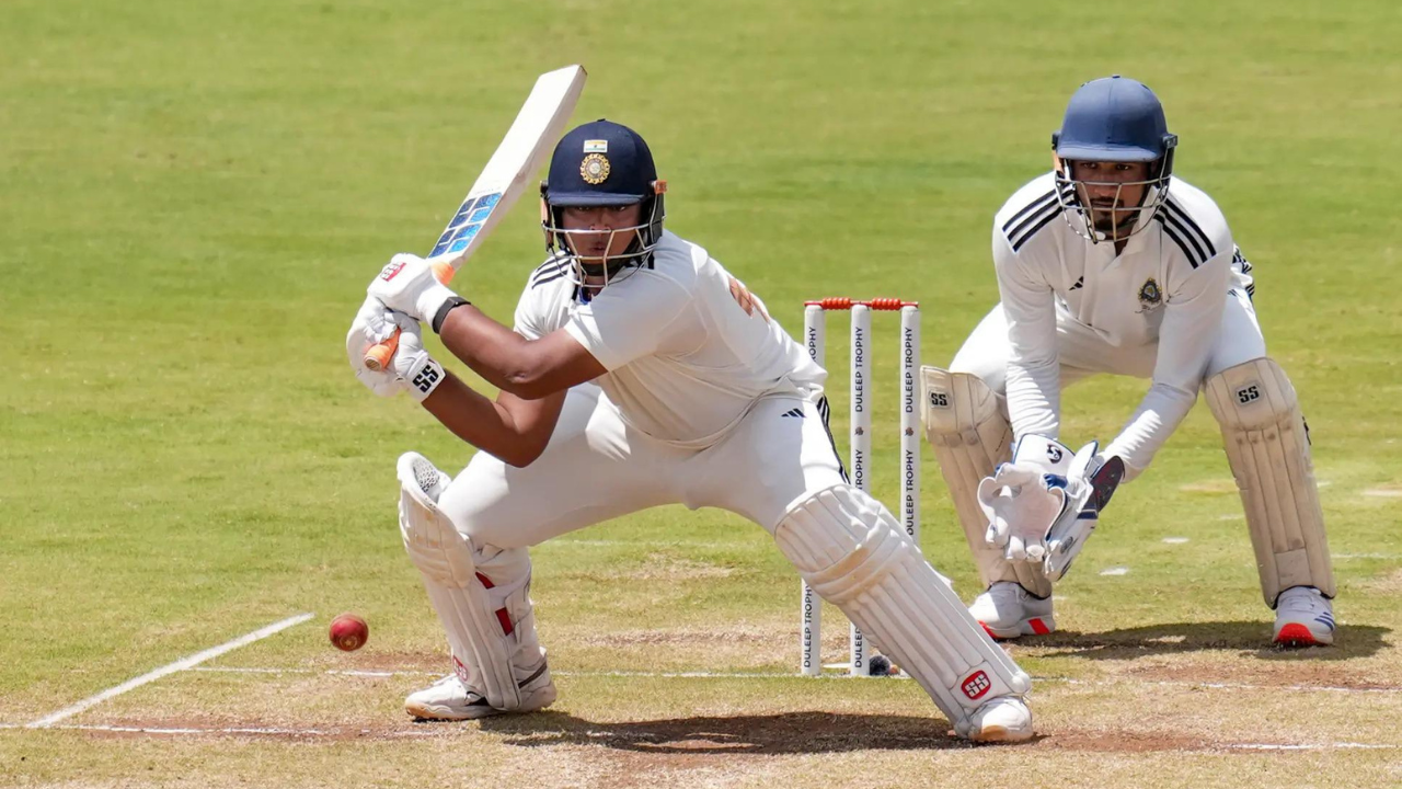 East Zone 11/0 in 2.2 Overs