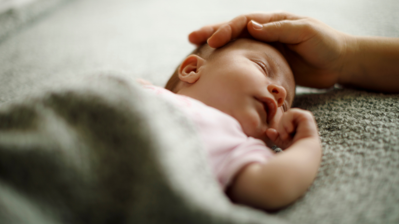 9 minimalist Indian baby names for your little baby boy