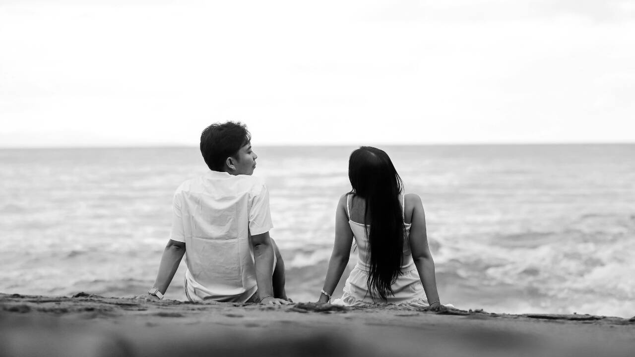 5 signs your relationship needs attention before the distance becomes permanent