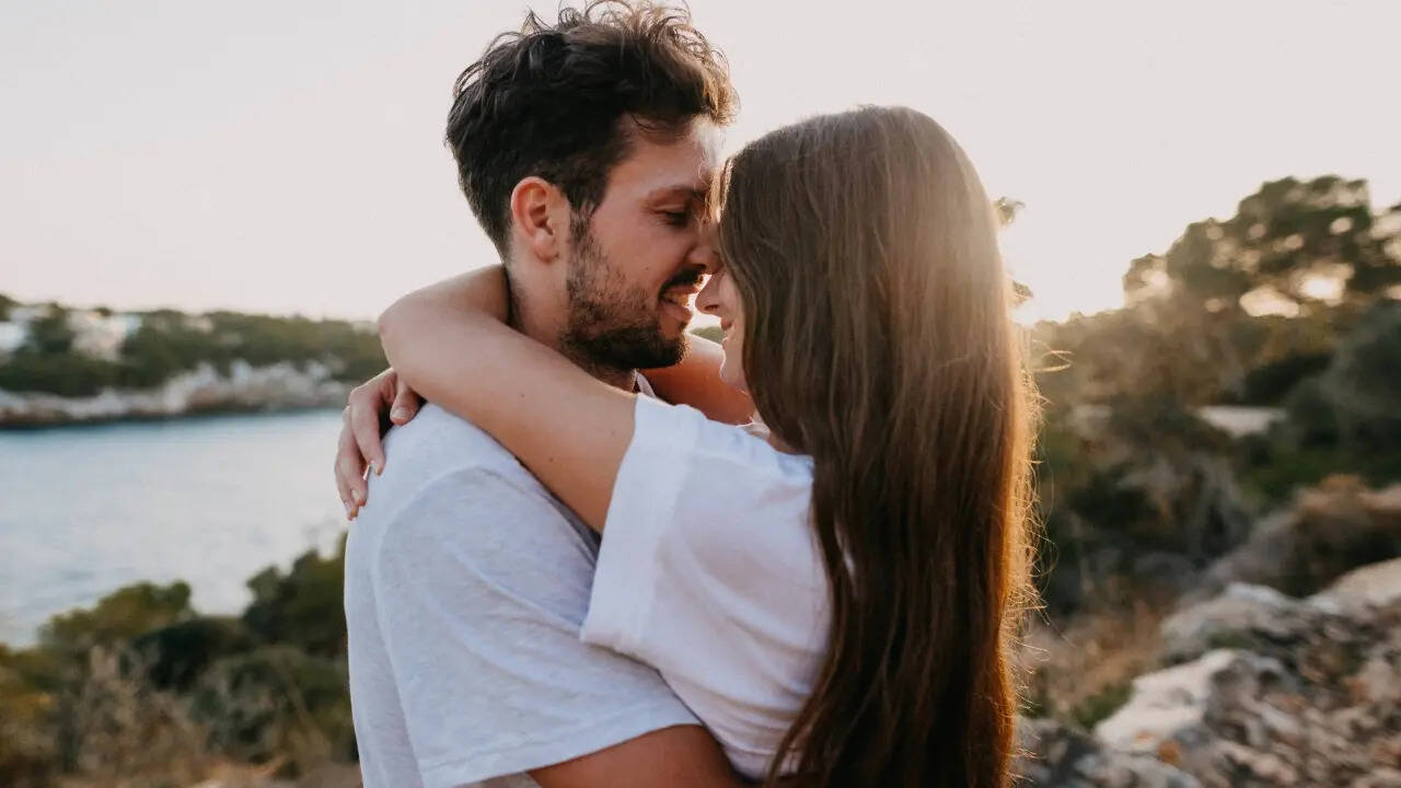 5 small lies that can create big relationship problems