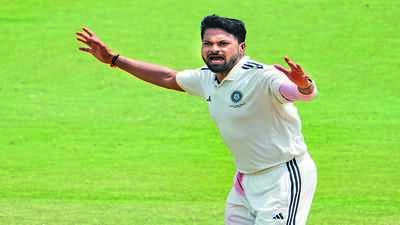 Duleep Trophy final: Mukesh Kumar, Mohammed Shami help East take control | Cricket News