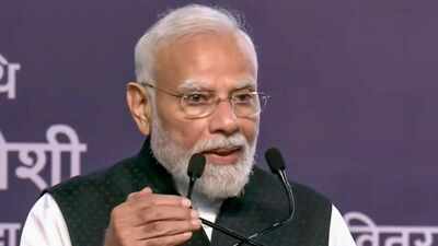 'Jhooth ki goonj': PM Modi takes swipe at Rahul, attacks 'mai-baap' culture | India News