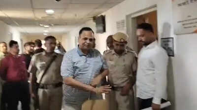 AAP's Satyendar Jain gets bail in ACB case | India News
