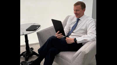 8.5 hours of sleep, 3 hours of reading, 15-minute afternoon nap: United Airlines CEO Scott Kirby shares his daily routine