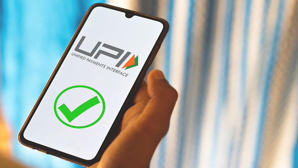 UPI payments up to ₹2,000 cannot attract bank charges, govt notifies